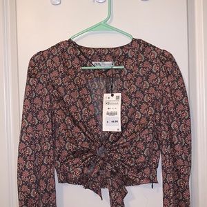 Zara long sleeve floral knotted top